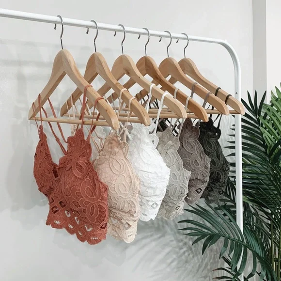 Paradise - Brick Lace Bralette - Picture 3 of 3